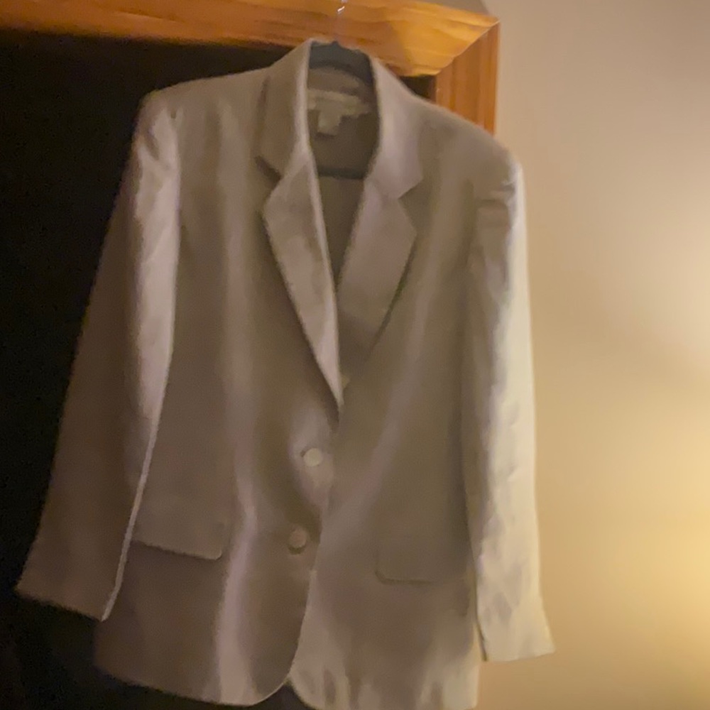 All Week Long Linen Jacket - Picture 2 of 4
